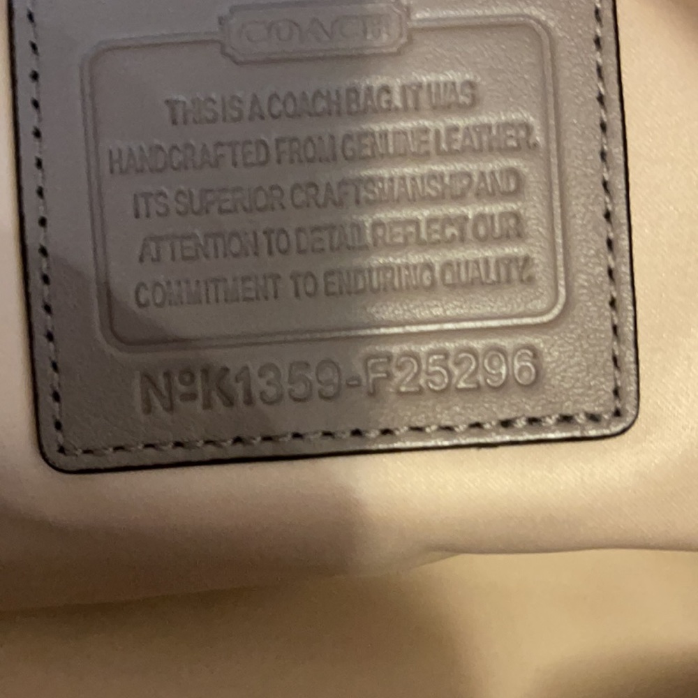 Coach duffle style purse. - Picture 4 of 7